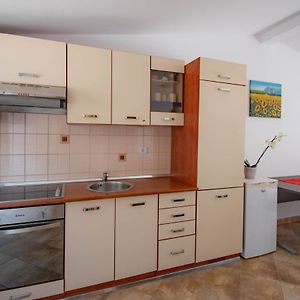 Studio con letto king size